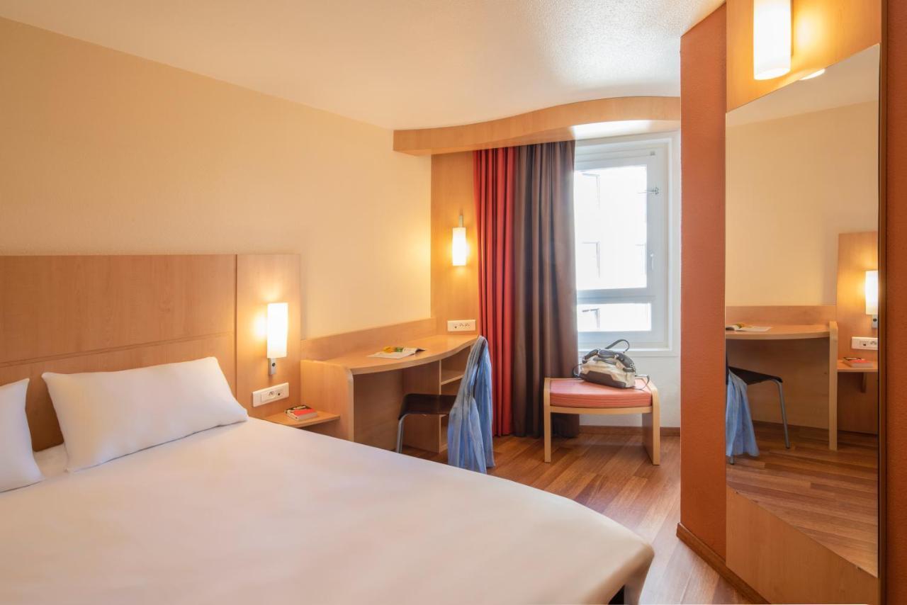 Hotel Ibis Tours Centre Gare Zewnętrze zdjęcie