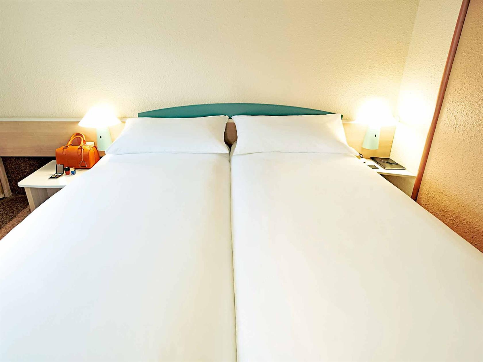 Hotel Ibis Tours Centre Gare Zewnętrze zdjęcie