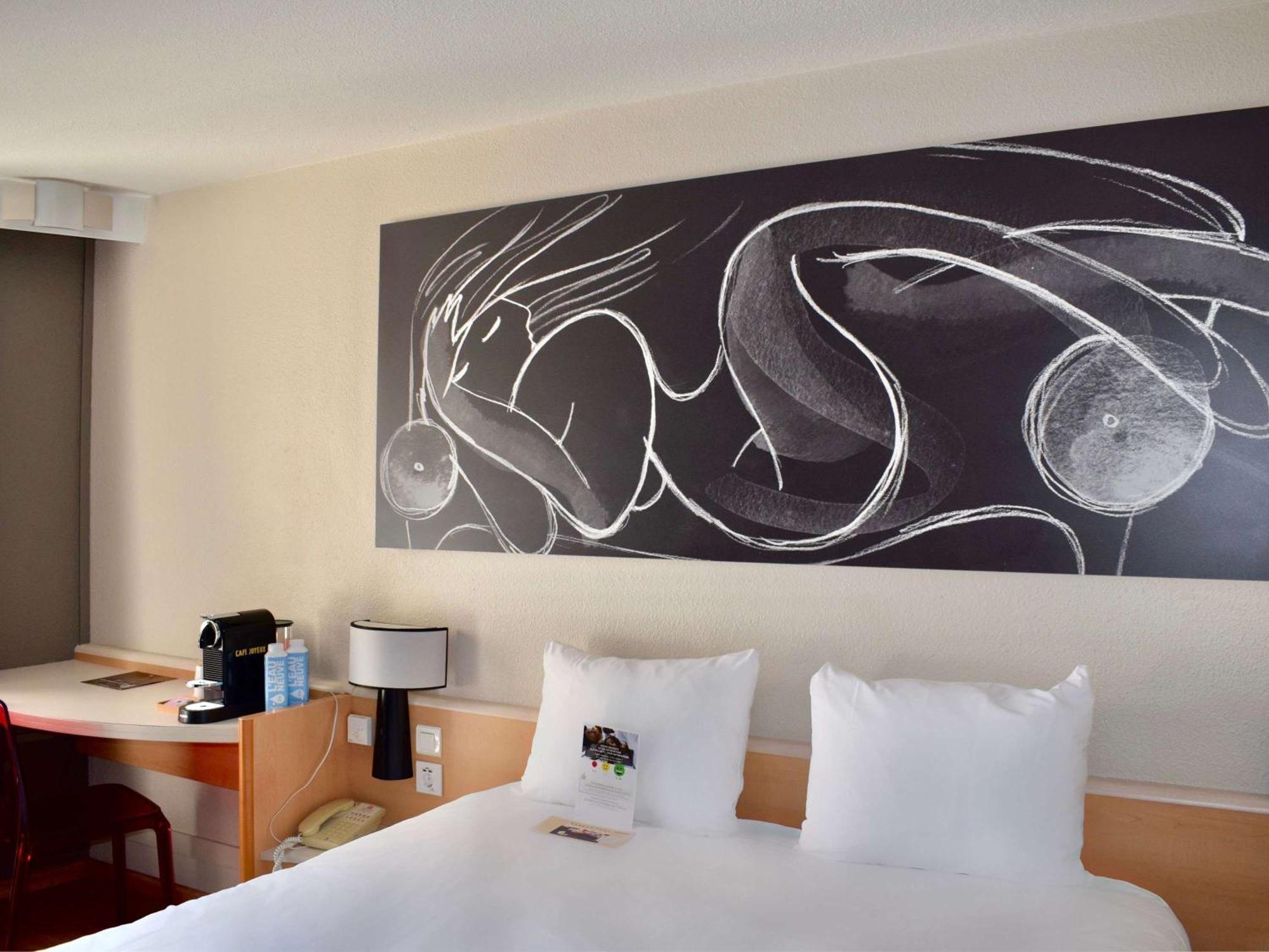 Hotel Ibis Tours Centre Gare Zewnętrze zdjęcie