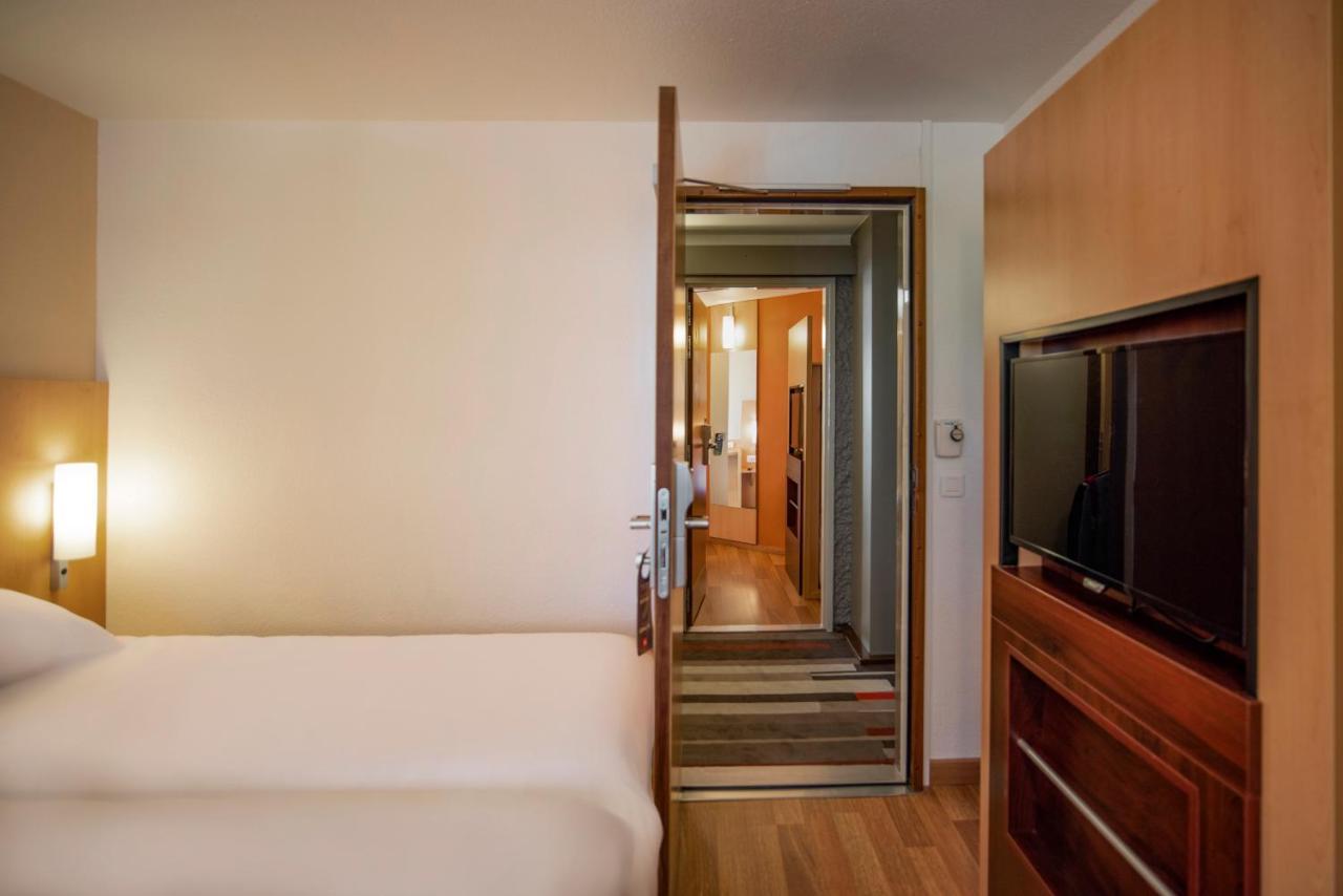 Hotel Ibis Tours Centre Gare Zewnętrze zdjęcie